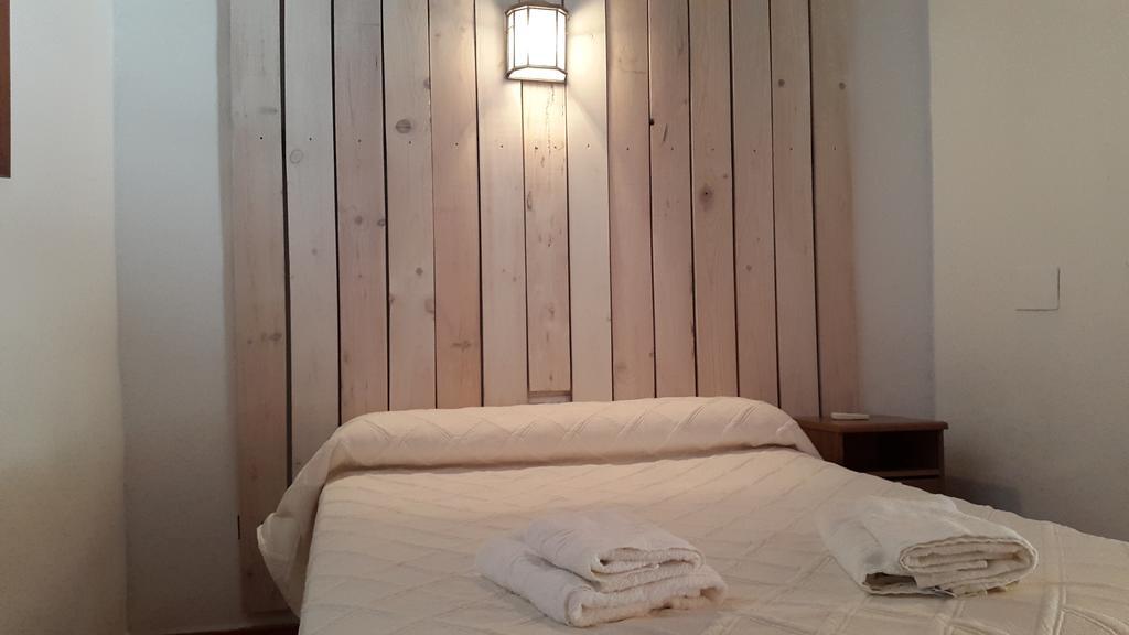 Albergue De Espiel Ngoại thất bức ảnh